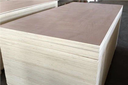 12 mm preglejka Bintangor