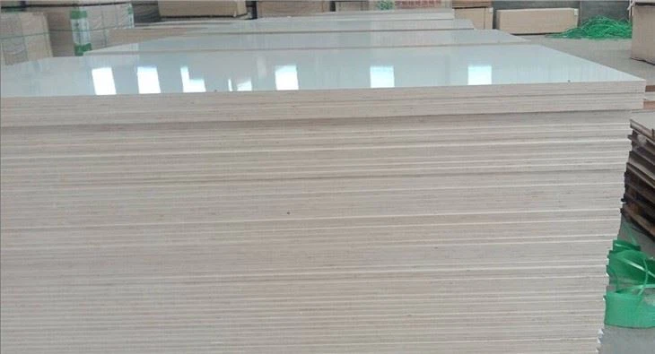 18MM MDF doska s vysokým leskom a textúrou mramoru pre dvierka skriniek