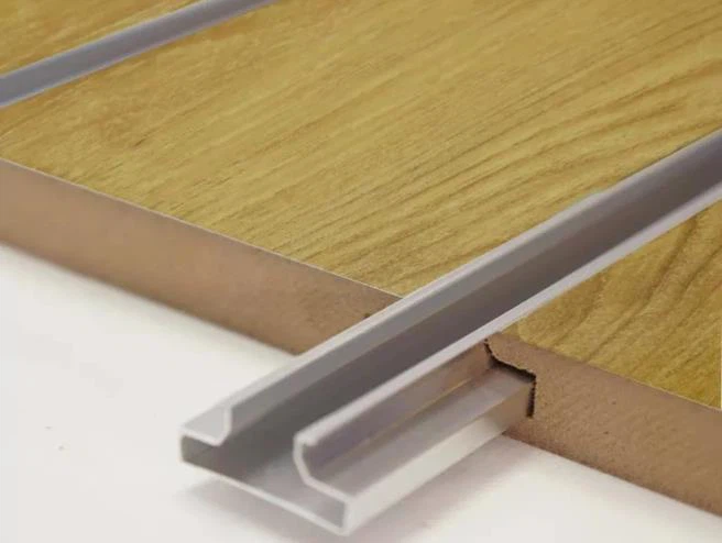 Aluminium Slatwall Slat Wall Panel Stenová doska s drážkou a drážkou MDF doska