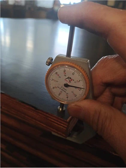 21 mm hnedá preglejka z preglejky s fóliou vysokej kvality